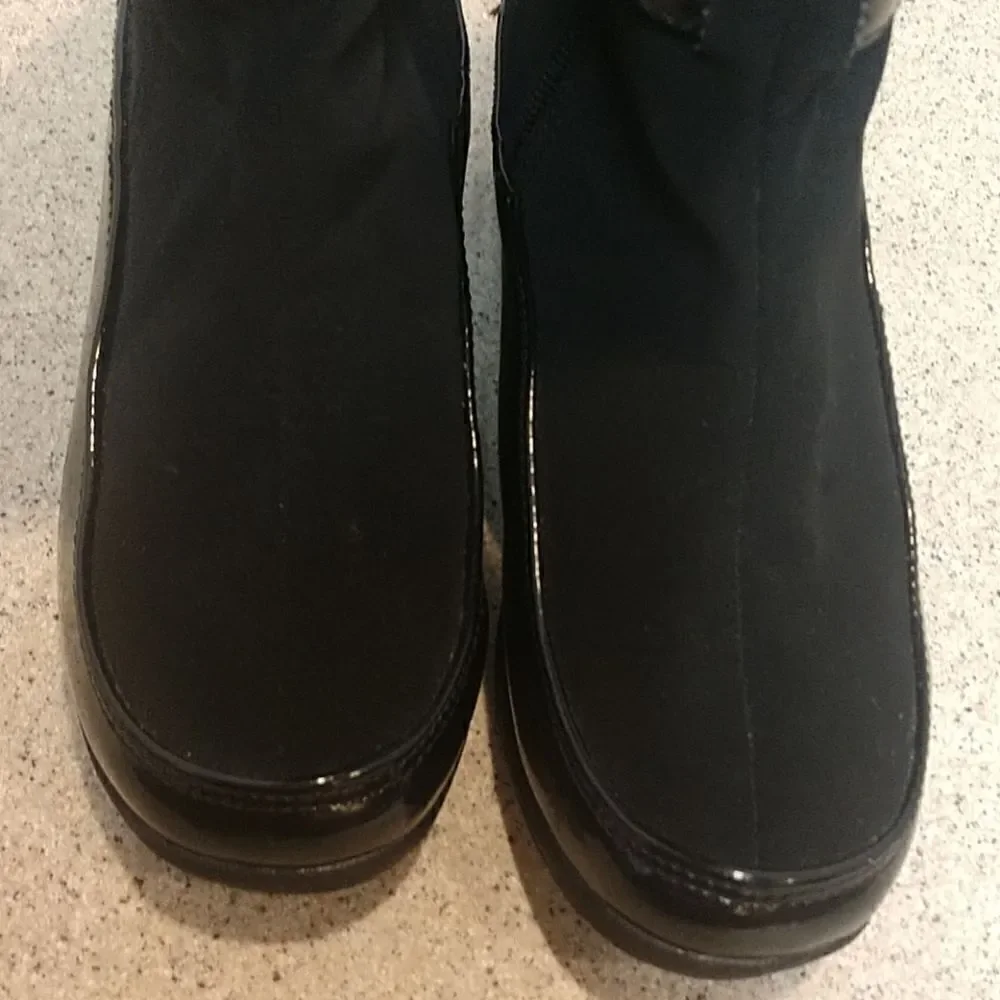 👍 Khombu Black Boots Size 6.   S2